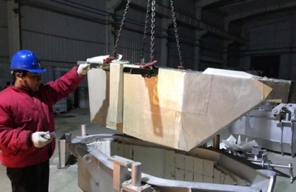 耐火澆注料——施工總承包（澆注機(jī)）